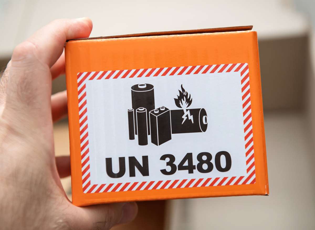 Expédition Piles et Batteries par Route